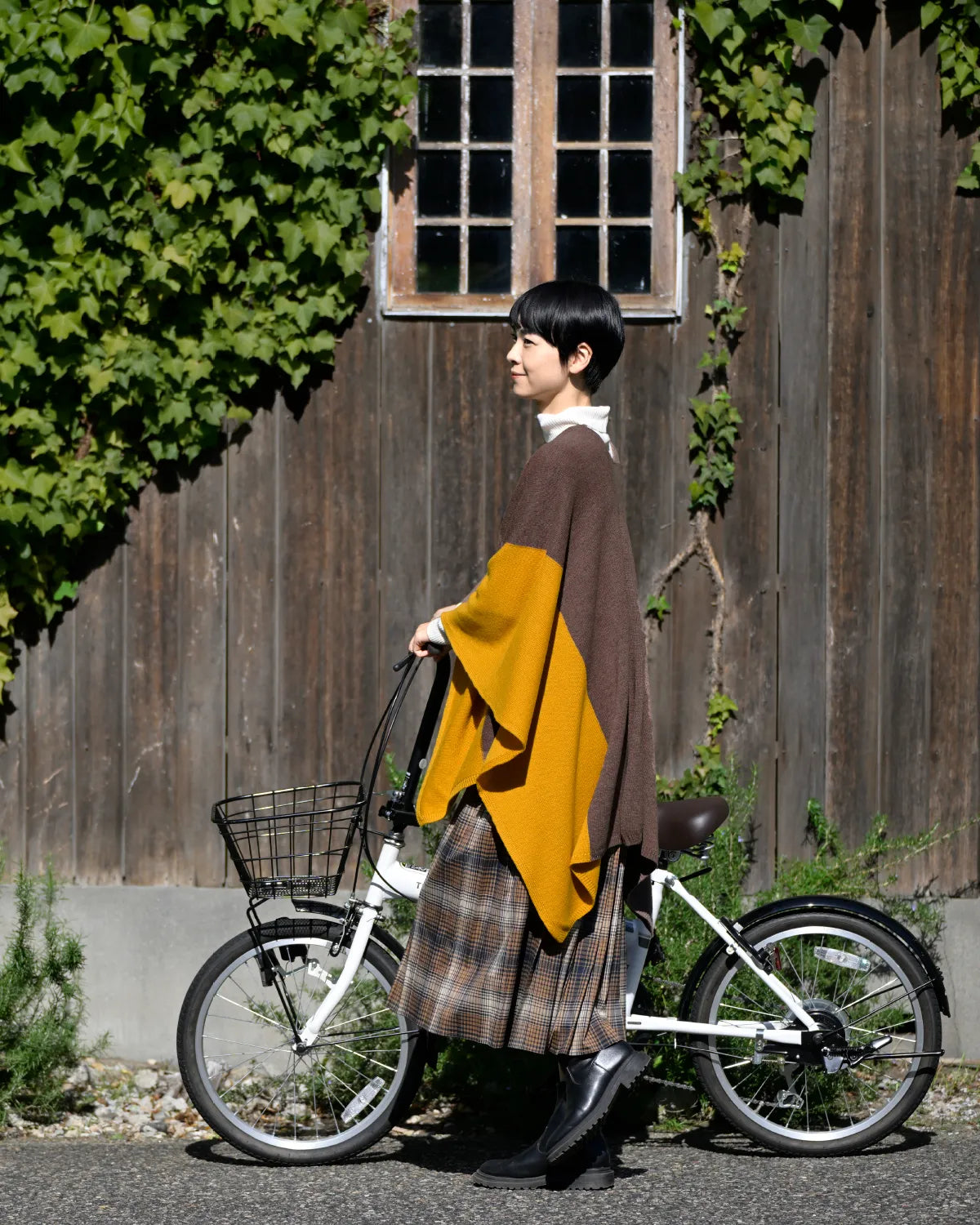 羽織るポンチョ ツートンカラー ウール | SAIFUKU -snow country knit 羽織るポンチョ ツートンカラー ウール | SAIFUKU -snow country knit