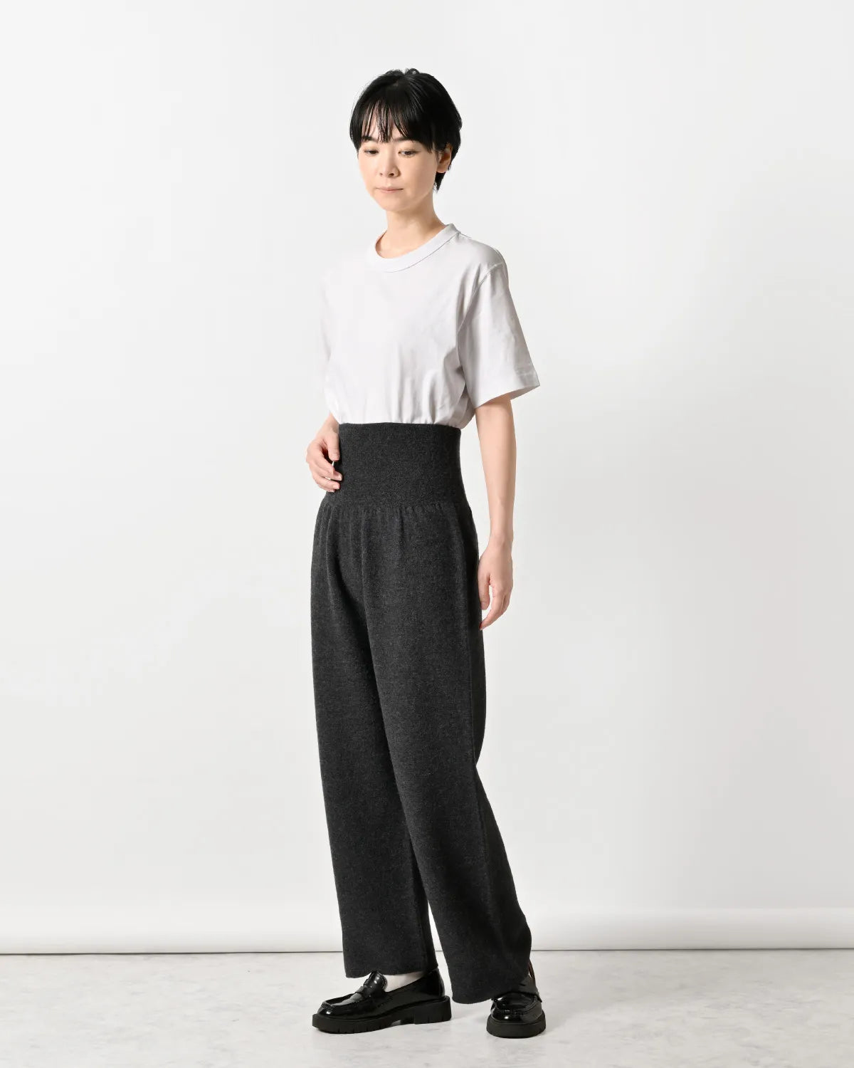 【美品】サイフク　ニットパンツ黒 のびるニットパンツ ワイドタイプ あったかウール | SAIFUKU -snow